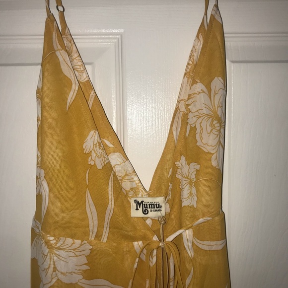 ShowMeYourMumu MEGHAN WRAP DRESS ~ BLOOM GOLD - Picture 4 of 8